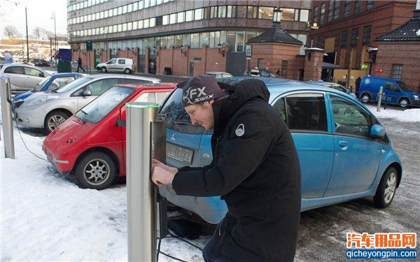 全面拥抱电动汽车：挪威2025年停售燃油汽车